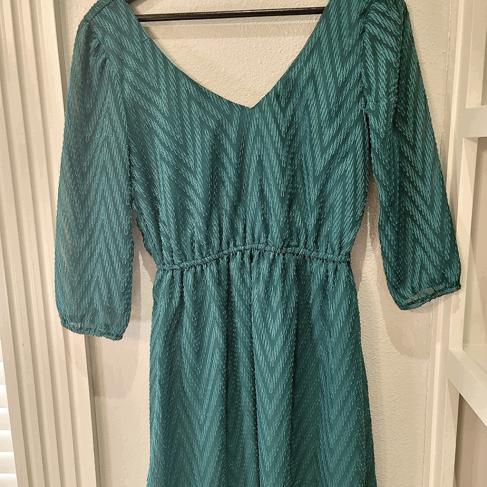 Dress - Picture 2 of 9
